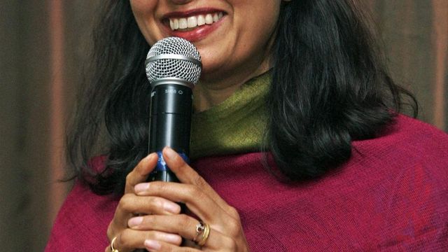 Pulitzer Winning Author Jhumpa Lahiri Rejects Isamu Noguchi Award In Protest Over Ban On Palestinian Scarves