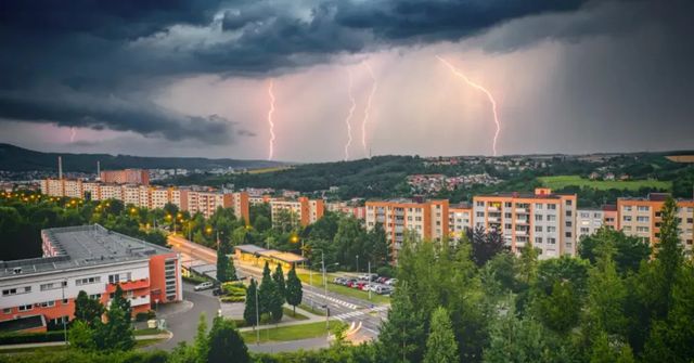 Počasí: Česko dnes zasáhnou velmi silné bouřky