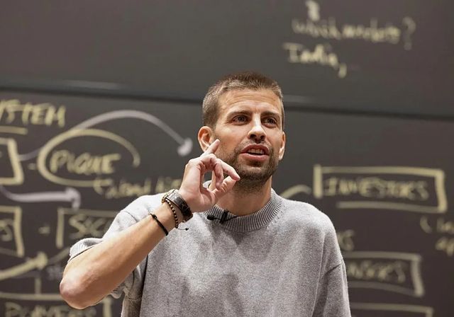 Gerard Piqué se estrena como profesor en Harvard