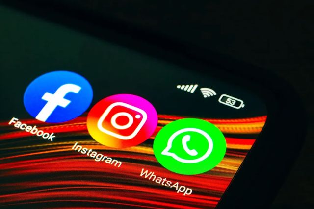 Meta va testa abonamente Premium pentru Facebook, Instagram și WhatsApp