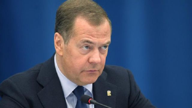 Medvedev îl amenință pe ministrul britanic de Externe: Oficialii care ajută Ucraina pot fi o țintă legitimă