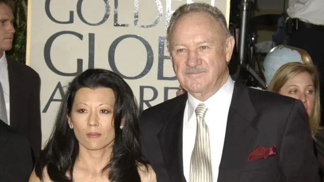 Los cadáveres de Gene Hackman y su esposa estaban en habitaciones distintas y junto a la mujer había un frasco de pastillas