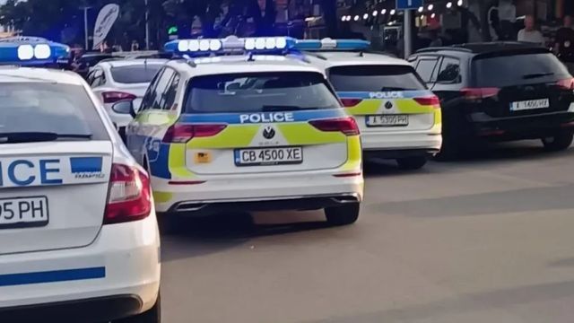 Дрогиран шофьор предложи 100 евро подкуп на полицаи край Поморие