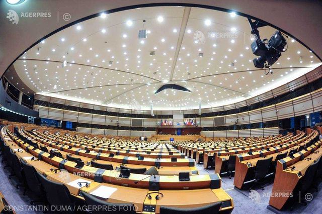 Candidații la președinția Comisiei Europene, în dezbatere miercuri la Bruxelles