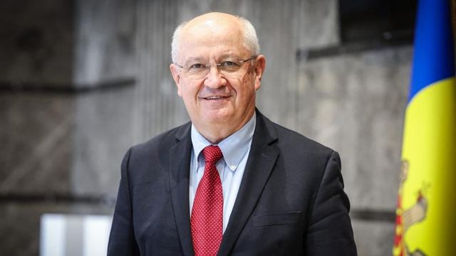 Premierul Munteanu, mesaj de Paște pentru moldoveni: Să primim Lumina Învierii cu smerenie și cu nădejde