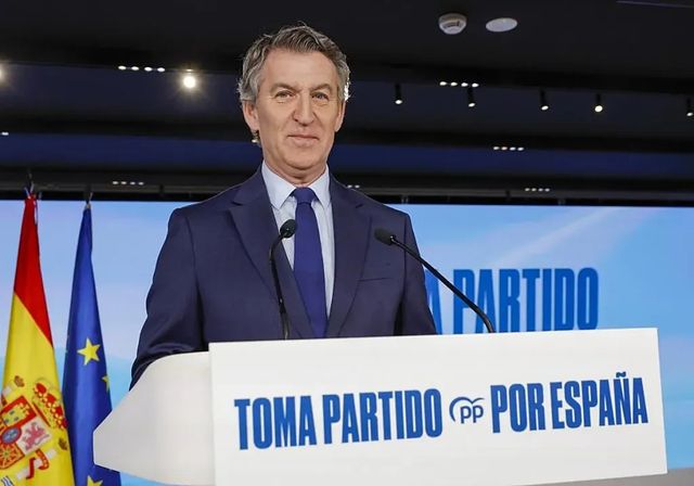 Feijóo remitirá a la jueza los mensajes que envió a Mazón en la dana