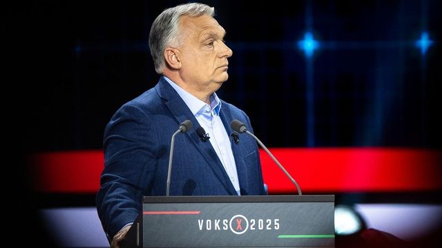 Orbán Viktor üzent a Csík Zenekar énekesnőjének