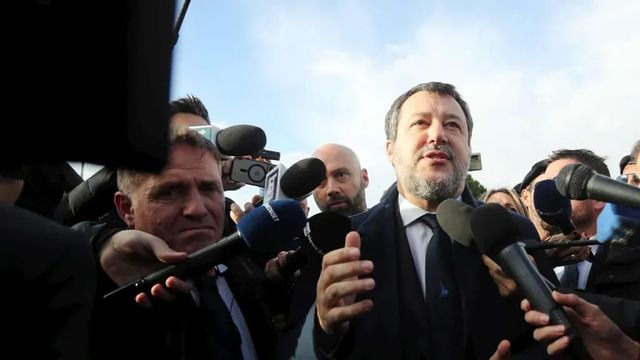 Salvini insiste, serve la rottamazione di tutte le cartelle