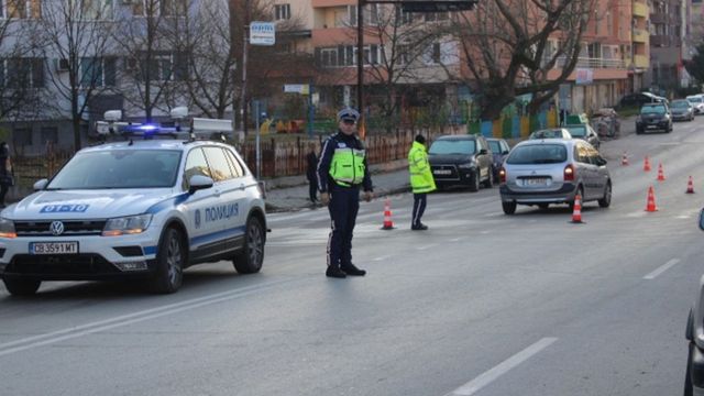 Шофьор блъсна 6-годишно дете в Панагюрище и избяга