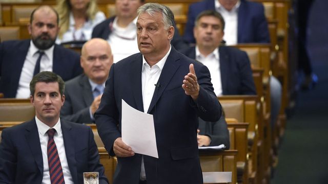 Orbán Viktor újabb nemzeti konzultációt hirdetett meg