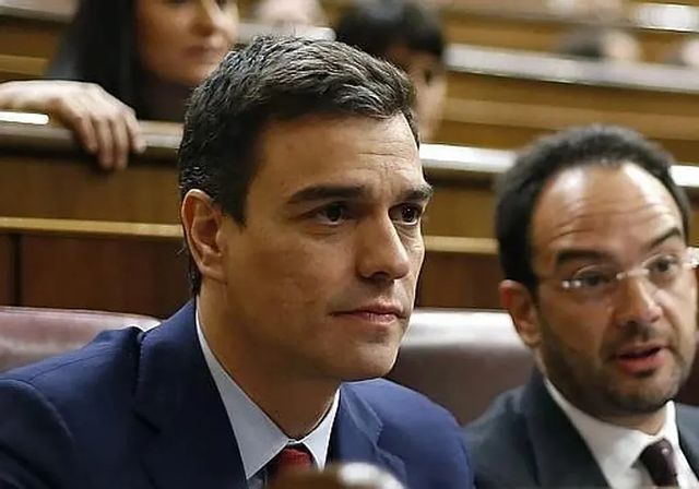 El juez del 'caso fontanera' cita a Santos Cerdán y a Antonio Hernando