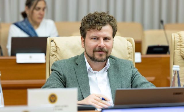 Universitățile pot accesa 9,5 milioane de euro pentru infrastructura modernă de cercetare în Moldova