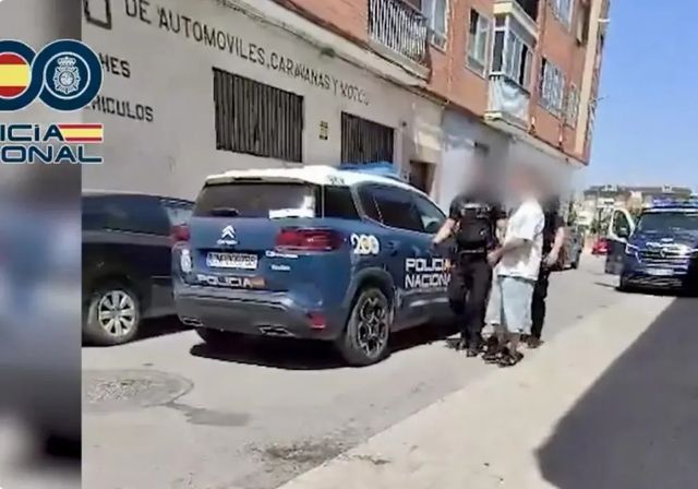 Desarticulada una banda que extorsionaba a clientes de prostitutas