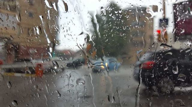 Avertizare meteo: ploi cu descărcări electrice