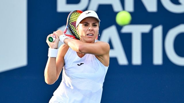 Виктория Томова загуби в третия кръг на квалификациите на Откритото първенство по тенис на Австралия