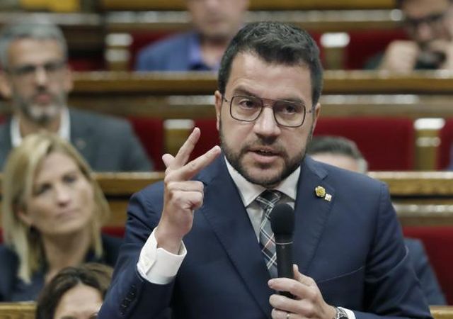 Aragonès exige que Puigdemont y Junqueras puedan volver a presentarse a las elecciones