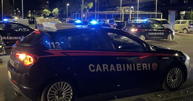 In 'centro' migranti Roma base stoccaggio droga, 27 arresti