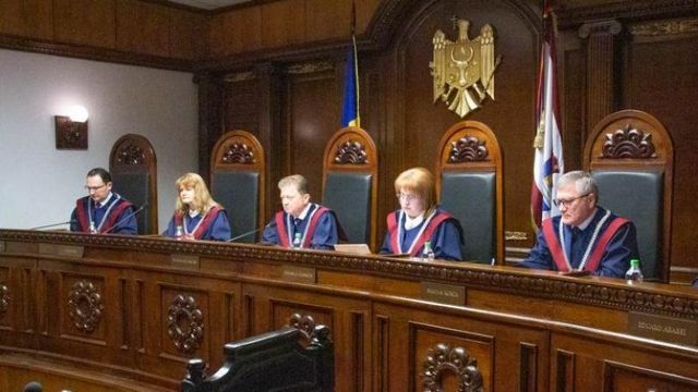 Curtea Constituțională continuă examinarea sesizării Guvernului privind verificarea legalității Partidului Șor