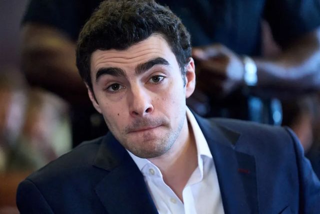 Luigi Mangione evita la pena de muerte después de que una jueza haya desestimado el cargo federal por asesinato