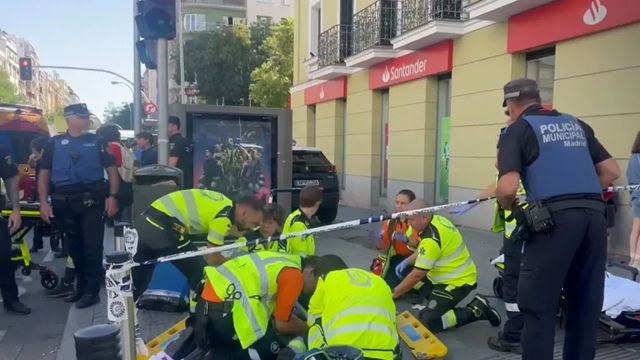 Un coche de la Policía Nacional atropella a varias personas en el centro de Madrid