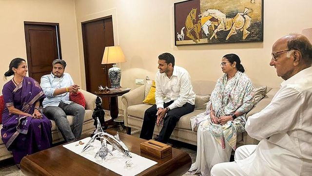 West Bengal CM Mamata Banerjee meets Sharad Pawar, Uddhav Thackeray during Mumbai visit