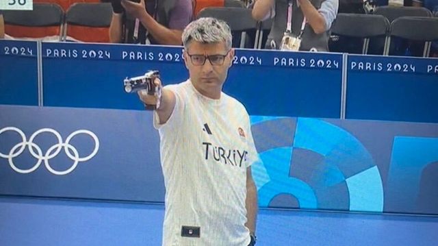 Meet Yusuf Dikec, 51-year-old Turkish shooter who showed up with no special equipment and won silver at Paris Olympics