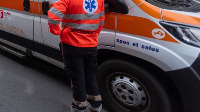 Genova, bimbo di 5 anni cade dalla finestra e muore