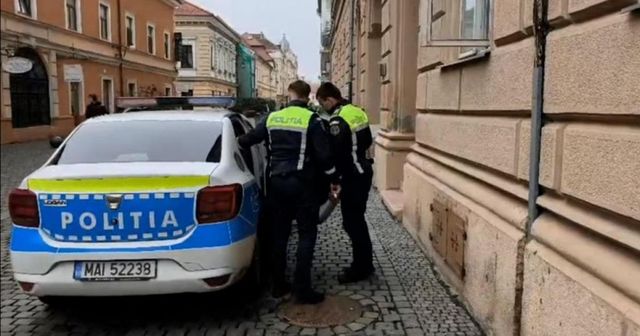 O mamă și-a înjunghiat fiica de 11 ani