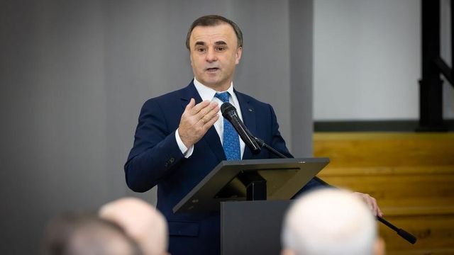 Fostul premier, din timpul guvernării comuniste, Vasile Tarlev și-a anunțat intenția de a candida la funcția de președinte