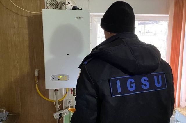 Doi copii din Găgăuzia s-au intoxicat cu monoxid de carbon în urma defectării unei coloane de încălzire a apei