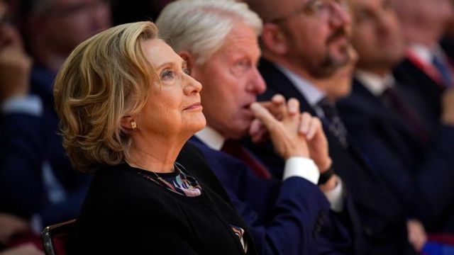 Bill și Hillary Clinton acceptă să fie audiați în cazul Epstein pentru a evita sancțiunile