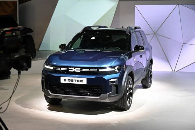 Rivalitatea China-Europa se intensifică la Salonul auto de la Paris. UE se pregătește să impună noi taxe