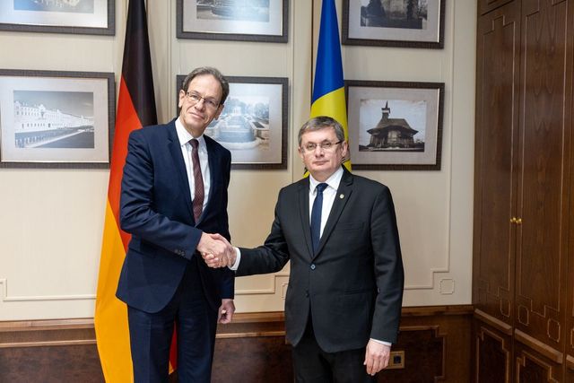 Igor Grosu a discutat cu ambasadorii Germaniei și Chinei despre parcursul european și relațiile bilaterale