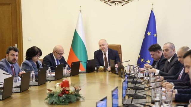 България предложи доставки на мазут на Северна Македония