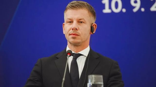 Magyar Péter szerint tíz magyar diplomatát küldhet haza Oroszország