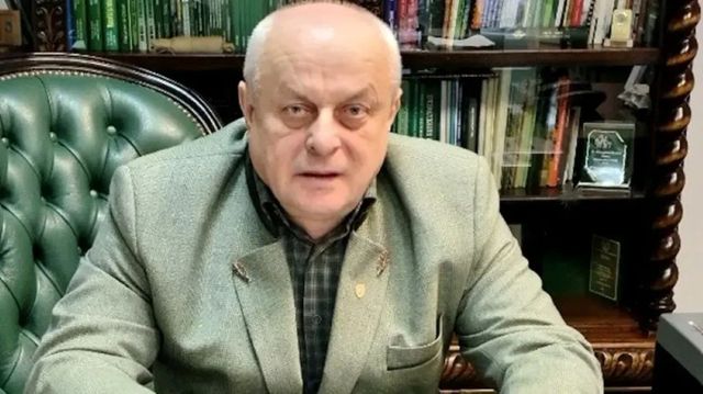 Fostul director Romsilva trebuie să scoată banii din pușculiță