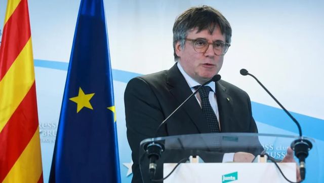 Un mes para desactivar la 'bomba Puigdemont'