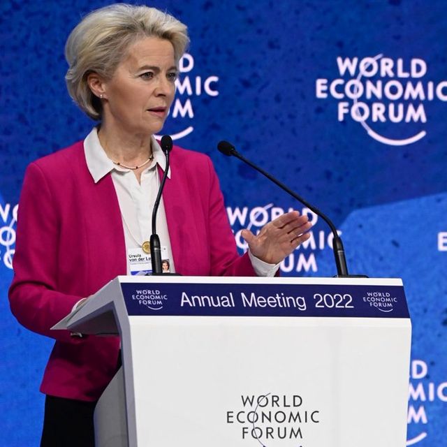 La Davos, Ursula Von der Leyen privește deja dincolo de războiul din Ucraina