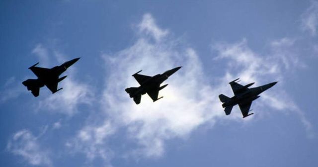 Polonia mobilizează avioane de luptă după atacurile rusești asupra Ucrainei