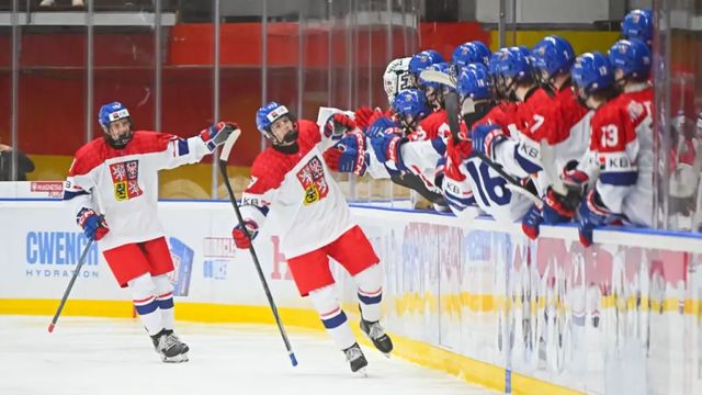 MS hokejistů do 18 let: Švédsko – Česko