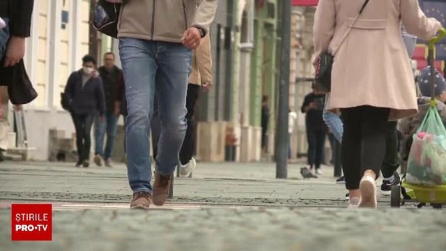 INS arată cu cât a crescut salariul mediu net în octombrie