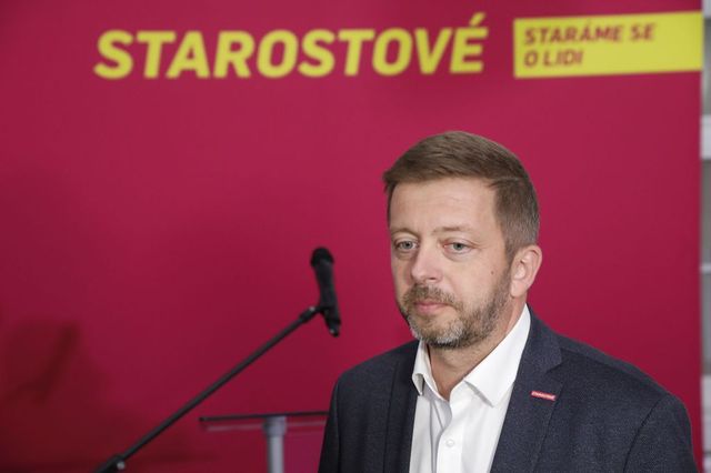 Průzkum: Starostové předstihli ODS, SPD by ve sněmovně skončilo