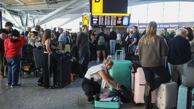 Britská letiště kvůli problémům řízení provozu zrušila přes 2000 letů