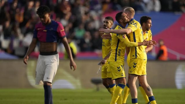 Las Palmas asalta Montjuic y agua la fiesta del Barça