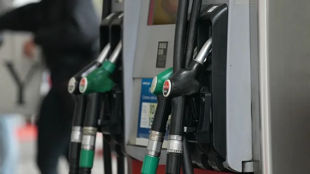 El diésel se dispara un 14% y confirma el 'sorpasso' sobre la gasolina