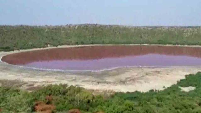 50,000-yr-old Lunar Lake in Maharashtra turns pink mysteriously, experts surprised