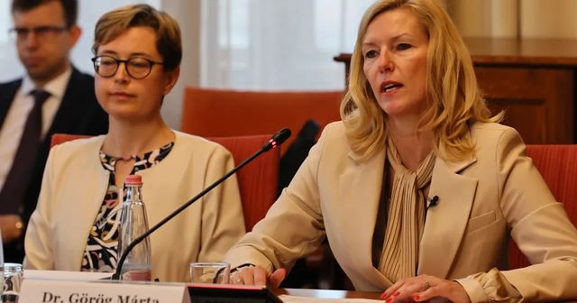 Görög Márta igazságügyi miniszterjelölt ismerteti terveit a parlamentben - Élőben tudósítunk
