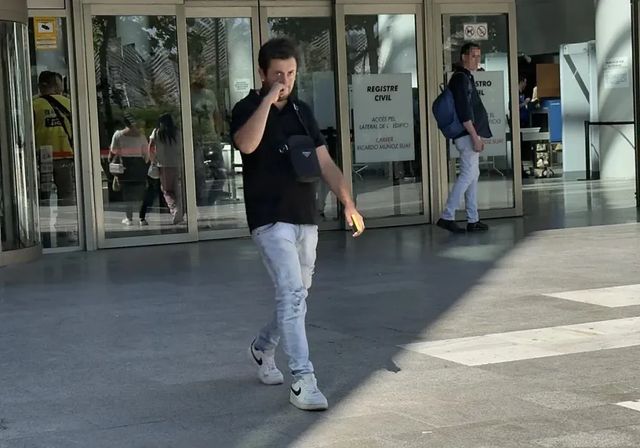 Prostituye a su novia menor de edad por 200 euros en Valencia