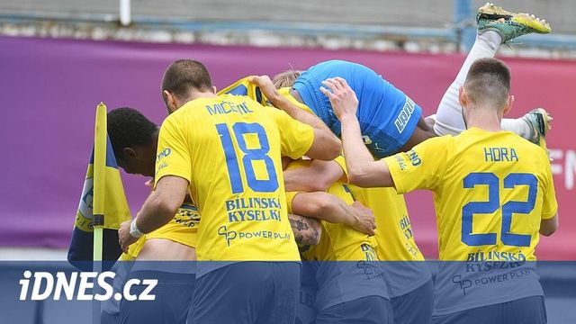 Teplice - Pardubice 1:0, těsný duel parádní brankou rozhodl Trubač