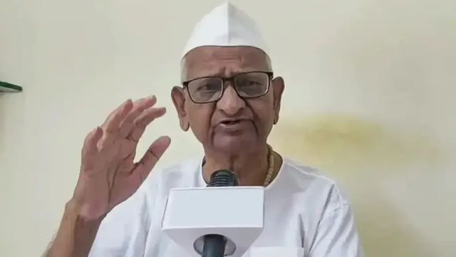 Congress holds protest in support of students